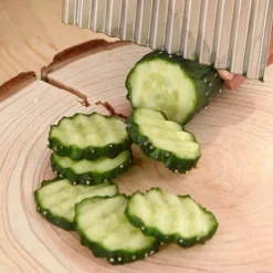 The Culinary Kit Küche & Esszimmer-Gewellter Kartoffelschneider – Küchenwerkzeug aus Edelstahl