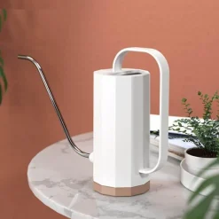 Nomad Gear Camping Im Freien|Outdoor-Artikel-Gießkanne mit Schwanenhals – elegantes geometrisches Design