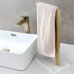 Serene Splash Badezimmer-Giovanni Towel Holder - Stylish Bathroom Organizer