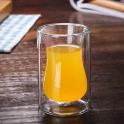 Plates u0026 More Küche & Esszimmer-Glasbecher mit doppeltem Boden – Vielseitiges Trinkgeschirr für Kaffee, Tee, Wein, Whiskey, Saft und Wasser