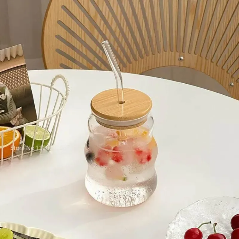 Plates u0026 More Küche & Esszimmer-Glasbecher mit Strohhalm – Vielseitiger Becher für Kaffee, Saft, Bier, Wein