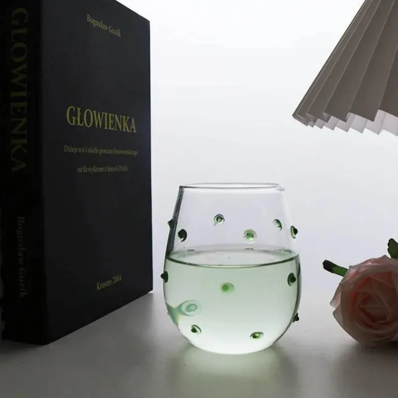 Plates u0026 More Küche & Esszimmer-Glasbecher-Set mit Wellendesign und Punkten – Stilvolle Kaffeetassen