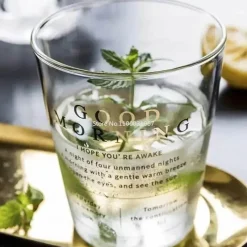 Plates u0026 More Küche & Esszimmer-Glastasse mit goldener Beschriftung – ideal für Kaffee, Milch, Saft, Tee