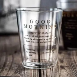 Plates u0026 More Küche & Esszimmer-Glastasse mit goldener Beschriftung – ideal für Kaffee, Milch, Saft, Tee