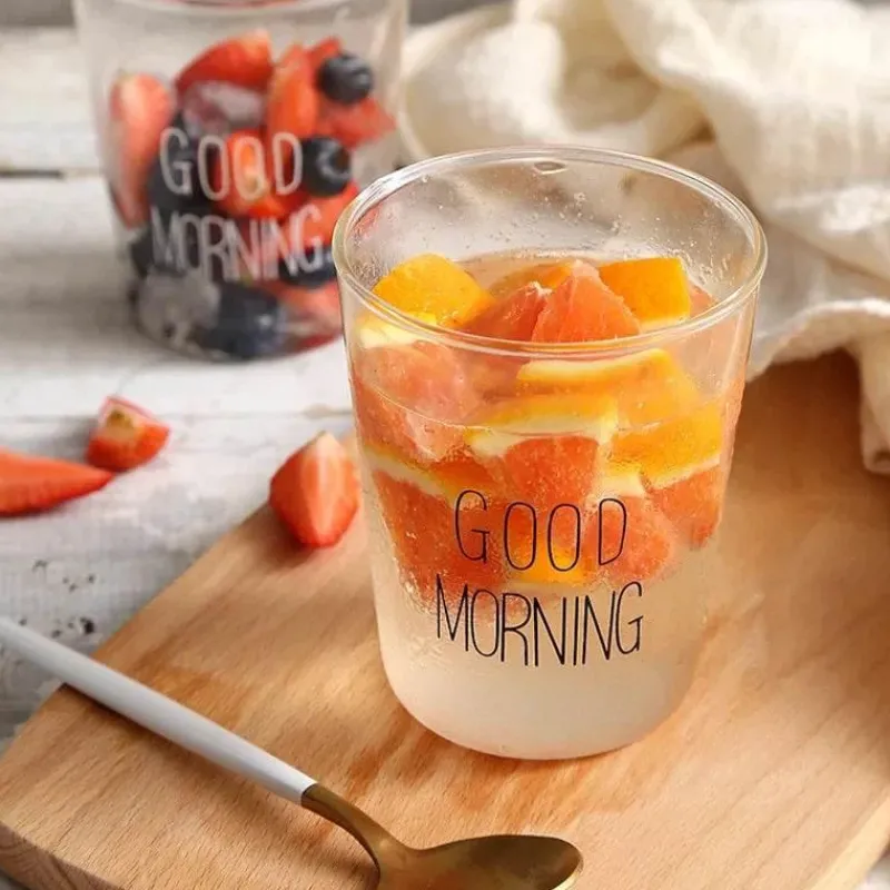 Plates u0026 More Küche & Esszimmer-Glastasse mit goldener Beschriftung – ideal für Kaffee, Milch, Saft, Tee