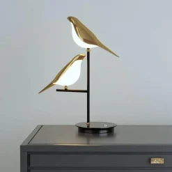 Glow u0026 Shade Beleuchtung-Golden Wagtail Figurine - Decorative Bird Sculpture Decor