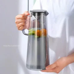 Plates u0026 More Küche & Esszimmer-Grauer Glaskrug - Saft- und Teekrug mit großem Fassungsvermögen