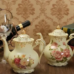 Elegance at the Table Küche & Esszimmer-Große Teekanne aus Porzellan – Europäische Keramik-Teekanne für Nachmittagstee und Kaffee