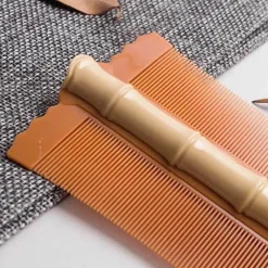 PureGlow Männerpflege|Frauenpflege-Haarkamm aus Sandelholz – natürlicher antistatischer Kamm mit schmalen, feinen Zähnen