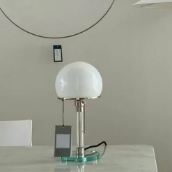 Bright Accents Beleuchtung-Halbkugelförmige Tischlampe aus Glas – stilvolle, moderne Akzentbeleuchtung für die Inneneinrichtung