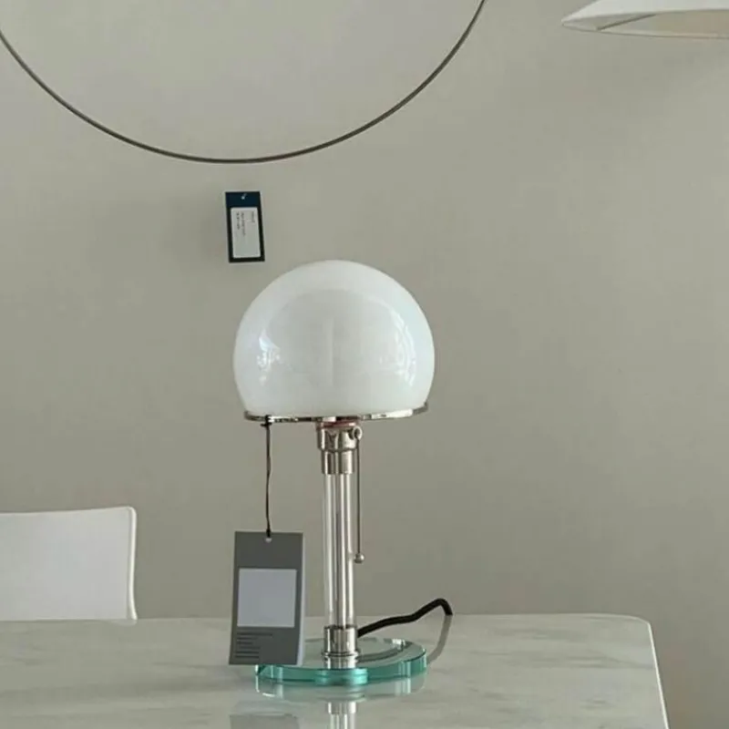 Bright Accents Beleuchtung-Halbkugelförmige Tischlampe aus Glas – stilvolle, moderne Akzentbeleuchtung für die Inneneinrichtung