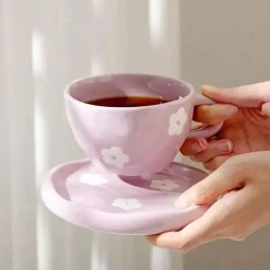 Plates u0026 More Küche & Esszimmer-Handbemaltes Kaffeetassen- und Untertassen-Set mit Blumen - Teeservice aus Keramik