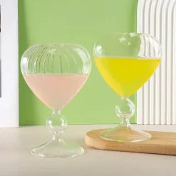 Plates u0026 More Küche & Esszimmer-Herzförmiges Glasbecher-Set – Trinkgeschirr für romantische Paare