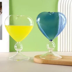 Plates u0026 More Küche & Esszimmer-Herzförmiges Glasbecher-Set – Trinkgeschirr für romantische Paare