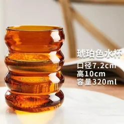 Plates u0026 More Küche & Esszimmer-Hitzebeständiger Becher aus geriffeltem Glas – 250 ml Tasse für Tee, Kaffee und Saft