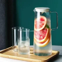 Plates u0026 More Küche & Esszimmer-Hitzebeständiger Glaskrug - Großer Tee- und Saftkrug mit Henkel