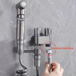 Tom Küche & Esszimmer-Hochdruck-Hand-Bidet-Sprühset für ein sauberes und erfrischendes Badezimmererlebnis