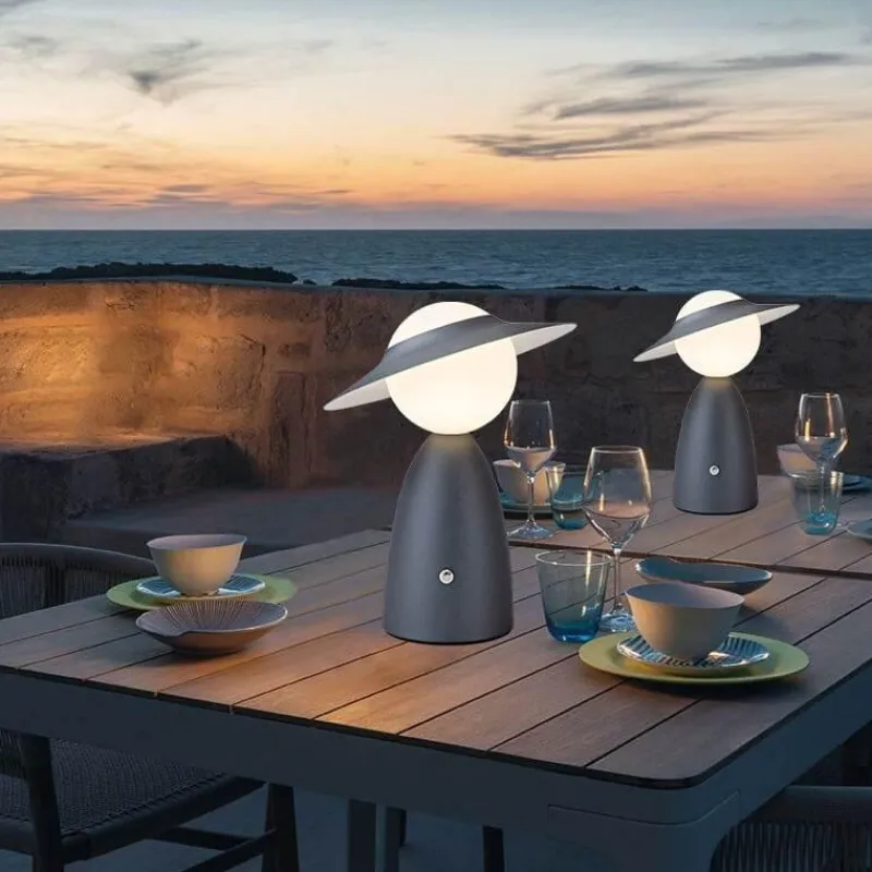 Illuminate Home Beleuchtung-Hut-Tischlampe – Kreative Wohndekorbeleuchtung