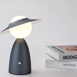 Illuminate Home Beleuchtung-Hut-Tischlampe – Kreative Wohndekorbeleuchtung
