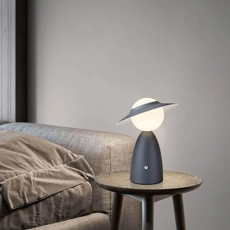 Illuminate Home Beleuchtung-Hut-Tischlampe – Kreative Wohndekorbeleuchtung