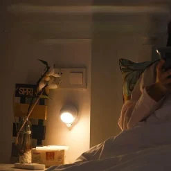 Comfort u0026 Style Beleuchtung-Intelligentes Nachtlicht – 360° drehbare, wiederaufladbare Lampe mit Körpersensor