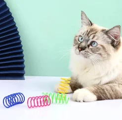 TailTrend Haustierspielzeug-Interaktive Katzenspielzeugbälle – 12-teiliges buntes Federset für spannende Spielstunden