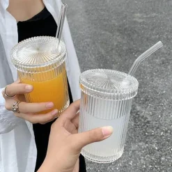 Plates u0026 More Küche & Esszimmer-Japanisches Glasbecher-Set mit Strohhalm – Kaffee- und Teebecher mit Deckel