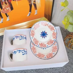 Elegance at the Table Küche & Esszimmer-Kaffee- und Teetassen-Set aus Knochenporzellan mit Untertasse, Teegeschirr, Dessertteller