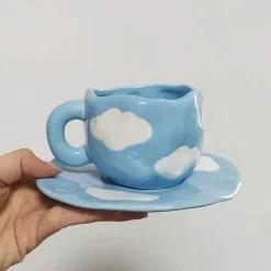 Plates u0026 More Küche & Esszimmer-Kaffeetassen-Set aus Keramik – mikrowellengeeignet, Blumenmuster, mit Untertasse