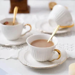 Plates u0026 More Küche & Esszimmer-Kaffeetassen-Set aus Porzellan mit Untertasse – elegantes Trinkgeschirr