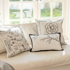 Pillow Haven Bettzeug-Kamelien-Jacquard-Kissenbezug – Luxuriöses nordisches Dekokissen für das Wohnzimmer