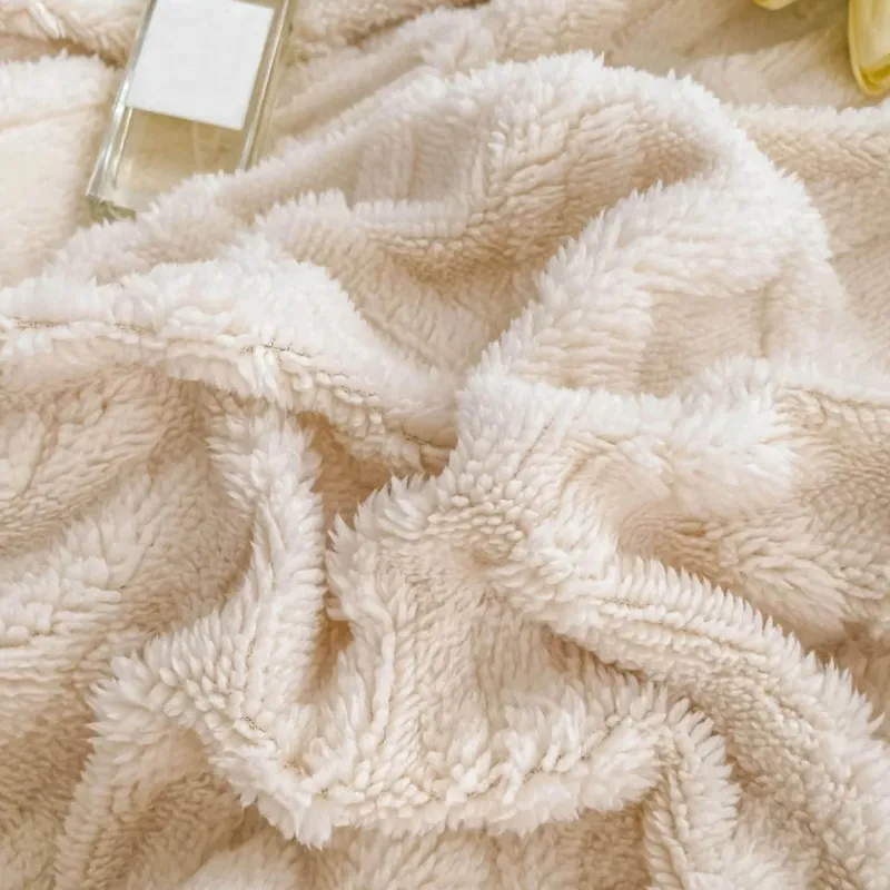 Cozy Haven Bettzeug-Karierte Überwurfdecke – Gemütlicher Wohndekor-Akzent