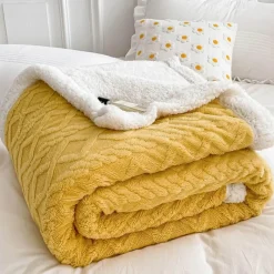 Cozy Haven Bettzeug-Karierte Überwurfdecke – Gemütlicher Wohndekor-Akzent