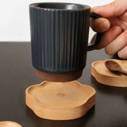 The Cozy Mug Küche & Esszimmer-Katzenpfoten-Holzuntersetzer - Süßes Tier-Trinkgeschirr