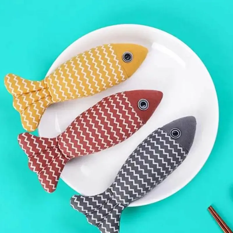 TailTrend Haustierspielzeug-Kauspielzeug aus Leinen für Katzenfische – weiches Plüschkissen für verspielte Katzen