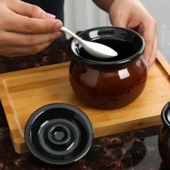 Elegance at the Table Küche & Esszimmer-Keramik-Auflauftopf – vielseitiges Suppen- und Eintopfgericht mit Deckel