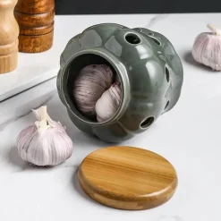 Tom Küche & Esszimmer-Keramik-Knoblauchbehälter mit Deckel – hohles, durchbrochenes Vorratsglas für frischen Knoblauch
