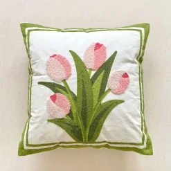 The Cushion Corner Bettzeug-Kissenbezüge mit Blumenstickerei - Weiche rosa Blumen-Überwürfe