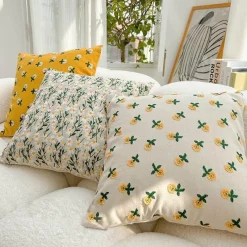 Cozy Cushions Bettzeug-Kissenbezug mit Blumenstickerei – pastoraler Wohndekor-Akzent