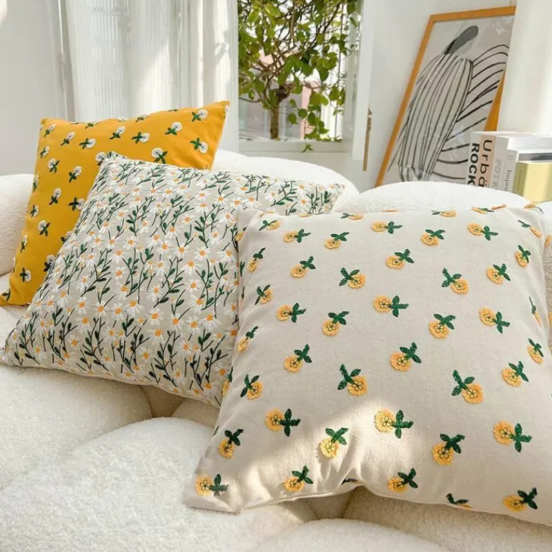 Cozy Cushions Bettzeug-Kissenbezug mit Blumenstickerei – pastoraler Wohndekor-Akzent