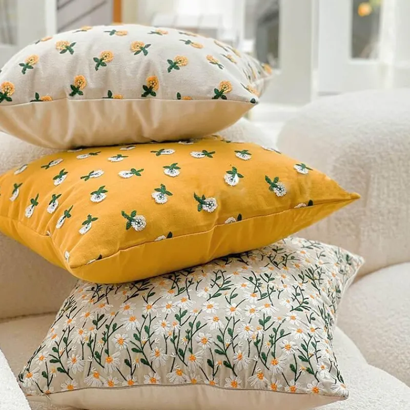 Cozy Cushions Bettzeug-Kissenbezug mit Blumenstickerei – pastoraler Wohndekor-Akzent