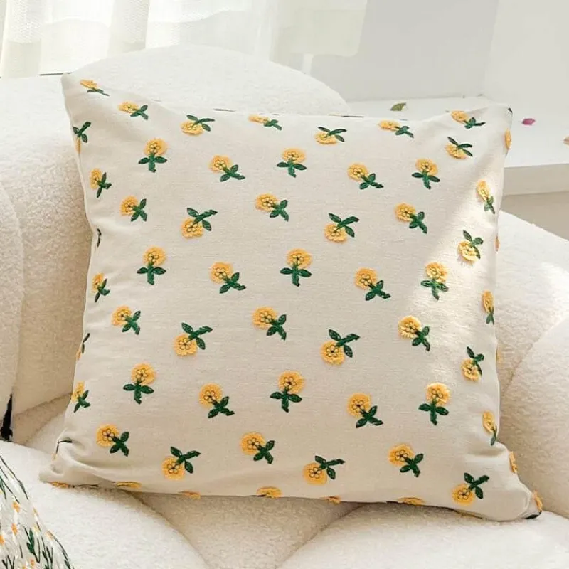 Cozy Cushions Bettzeug-Kissenbezug mit Blumenstickerei – pastoraler Wohndekor-Akzent