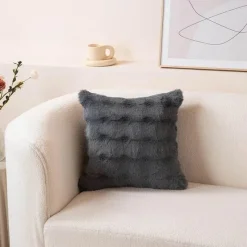 Cozy Cushions Bettzeug-Kissenset aus Kaninchenfellimitat – weiche Dekokissen