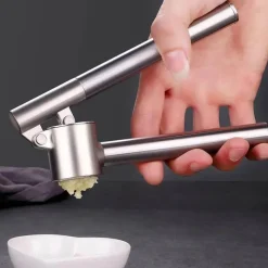 Tom Küche & Esszimmer-Knobauchpresse aus Edestah – Mutifunktionaes Küchenwerkzeug zum müheosen Zerdrücken und Zerkeinern