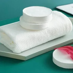 Trail u0026 Beyond Camping Im Freien|Badezimmer-Komprimiertes Einweg-Reisehandtuch - Magic Towel