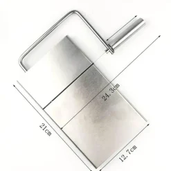 Tom Küche & Esszimmer-Käsehobel-Set aus Edelstahl. Unverzichtbare Reibewerkzeuge für die mühelose Käsezubereitung.