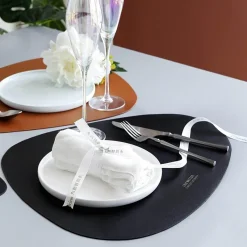 The Jute Table Küche & Esszimmer-Lebendiger Blumenstrauß - Farbenfrohes Blumenarrangement