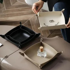 The Finishing Touch Wohndeko-Ledertablett - Stilvoller Home Organizer