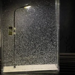 Timeless Touch Beleuchtung-LED-Straßenlaterne mit Schneefall – Weihnachtsdekoration für den Außenbereich