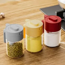 The Culinary Kit Küche & Esszimmer-Luftdichtes Gewürzglas aus Glas mit Verschlusslöffel – Aufbewahrungsbehälter für die Küche